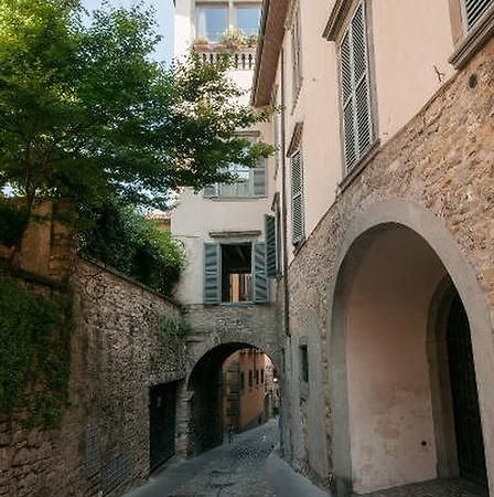 B&B La Torretta Di Via Tassis Bergamo Buitenkant foto