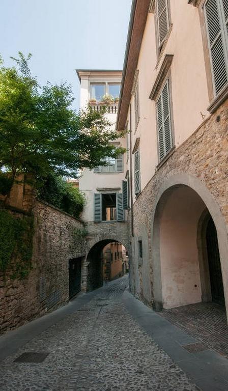 B&B La Torretta Di Via Tassis Bergamo Buitenkant foto